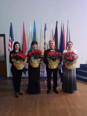 У Мукачеві відбувся новорічно-різдвяний концерт – 03 У Мукачеві відбувся новорічно-різдвяний концерт – 03