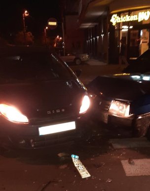 Вечірня аварія в Ужгороді: оприлюднено фото – 02