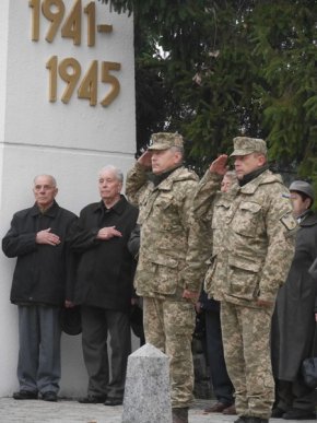 Як в Ужгороді відзначали річницю визволення Закарпаття від фашистських загарбників – 21