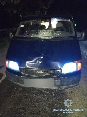 Жінка-водій збила на смерть пішохода, який йшов посередині дороги – 02