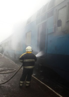 На Закарпатті загорівся потяг із пасажирами – 03