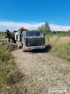 Поліцейські розповіли, що трапилось у курортному Солотвині – 03 Поліцейські розповіли, що трапилось у курортному Солотвині – 03
