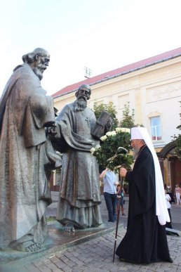 У День Незалежності України Мукачево відвідав Блаженніший Онуфрій – 01