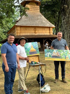 Дерев’яний храм у селі Щасливе малювали на пленері юні художники – 11