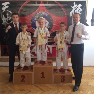 У Мукачеві відбулися змагання з кіокушинкай карате – 06