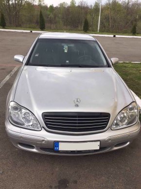 На ПП "Солотвино" через фіктивні документи румун залишив свій "Мерседес" – 01