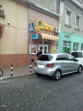 У Мукачеві штрафували водіїв-порушників – 04