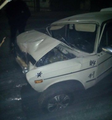 18-річний хлопець, купивши автомобіль, навіть не маючи посвідчення водія, в’їхав на ньому в будинок – 03