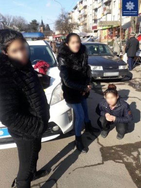 В Ужгороді троє жінок зайшли в магазин і скоїли злочин – 01