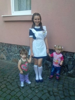 Шкільний фотоальбом: як учні Мукачева 1 Вересня відзначали (ФОТОРЕПОРТАЖ) – 25