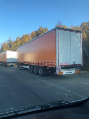 Через черги з вантажівок на об’їзній Ужгорода ускладнено рух – 03