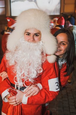 Декілька десятків Миколаїв вчора ввечері в обласному центрі створювали святкову та незабутню атмосферу (ФОТО) – 04