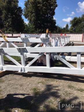 У Мукачеві на вулиці Підгорянській встановлюють новий обмежувач руху великогабаритного транспорту – 03