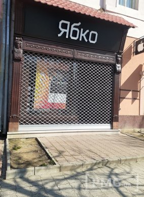 Перший день суворого карантину у Мукачеві: які заклади закрили, а які продовжують працювати – 10