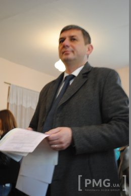 Михайло Качур проголосував "за нову команду ужгородців" – 02