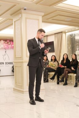 У Мукачеві відбувся шкільний fashion-бал – 10