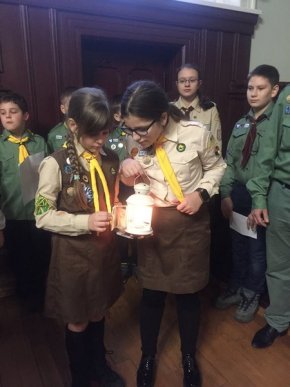 У Мукачево привезли Вифлеємський вогонь – 02