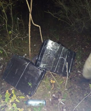 На Закарпатті намагалися переправити через кордон 7,5 тисяч пачок сигарет – 03 На Закарпатті намагалися переправити через кордон 7,5 тисяч пачок сигарет – 03