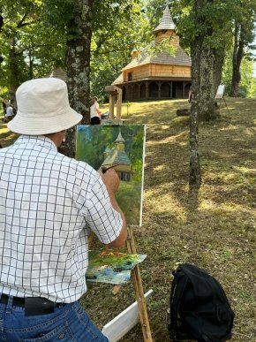 Дерев’яний храм у селі Щасливе малювали на пленері юні художники – 08