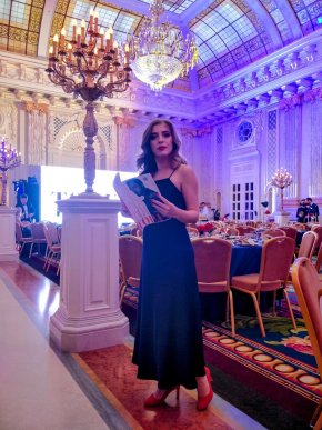 Акушер-гінеколог із Мукачева отримала нагороду "Top 100 Ukrainian Doctors" – 02 Акушер-гінеколог із Мукачева отримала нагороду "Top 100 Ukrainian Doctors" – 02