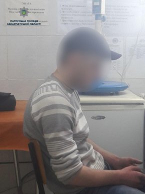 У Мукачеві водій автобусу їздив "під кайфом" – 02