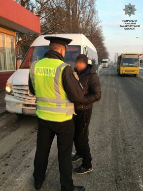 Патрульні перевіряли водіїв-перевізників – 01