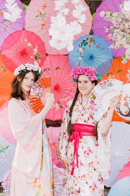 «Острівець Японії»: в Ужгороді провели акцію «Фото патріота» з сакурами – 17