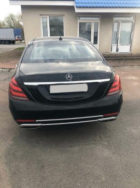 Закарпатські митники вилучили броньований «Mercedes S600 Guard» – 03 Закарпатські митники вилучили броньований «Mercedes S600 Guard» – 03