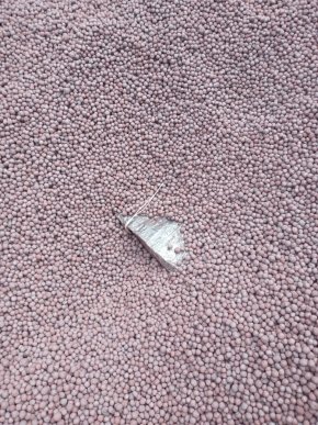 У вагоні з рудою знайшли 2700 пачок сигарет – 01