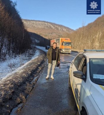 Зіткнулись легковик та вантажівка. Водій був п’яний – 04