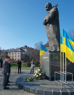 Ужгородці вшанували пам’ять Тараса Шевченка – 07