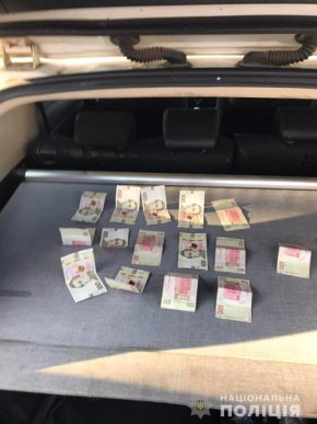 На Хустщині чоловік продавав вибухівку – 01