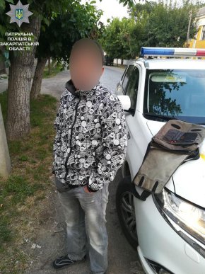 У Мукачеві чоловік розбив вікно і намагався проникнути в будинок – 01