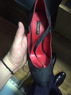 Двоє українців залишились без брендових сумок та взуття з Франції та Португалії – 03