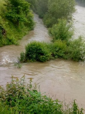 Закарпаття підтоплює: краян попереджають про небезпеку – 04 Закарпаття підтоплює: краян попереджають про небезпеку – 04