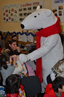 Подарунки на Різдво презентували благодійники для дітей з Домбоківської школи-інтернату (ФОТО) – 04