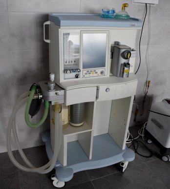 В Ужгородській міській лікарні з’явилась нова операційна – 03 В Ужгородській міській лікарні з’явилась нова операційна – 03