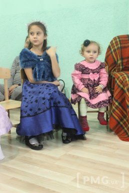 Жителі Мукачева подарували маленьким переселенцям із Донбасу свято – 04