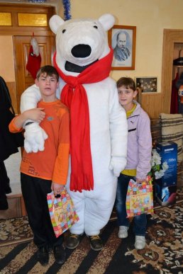 Подарунки на Різдво презентували благодійники для дітей з Домбоківської школи-інтернату (ФОТО) – 17