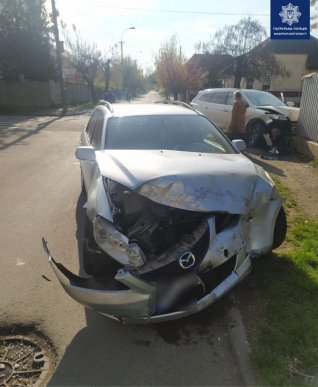 З’явилися фото з місця аварії в Ужгороді – 04