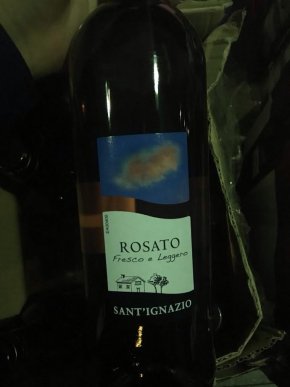 Чоловік намагався перевезти через кордон майже 80 літрів італійського вина – 04