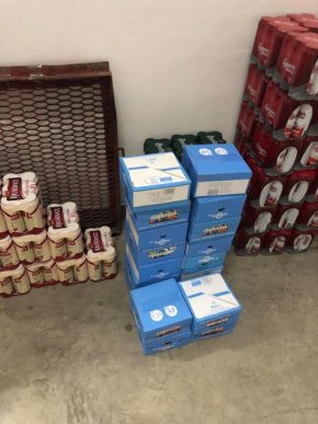 Одяг, пиво та шоколад, — митники вилучили чергову контрабанду – 06