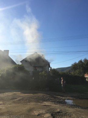 На Виноградівщині горів житловий будинок – 02