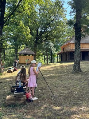 Дерев’яний храм у селі Щасливе малювали на пленері юні художники – 14