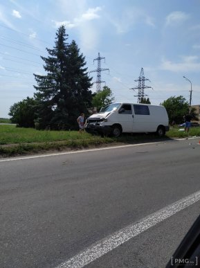 На в’їзді в Мукачево зіткнулись авто – 01