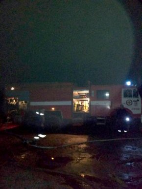 Рятувальники розповіли подробиці пожежі на базі відпочинку у Солотвині – 01