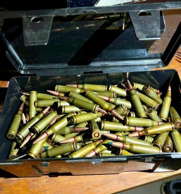 Гранатомет та автомат Калашникова: поліція показала відео затримання закарпатця – 05