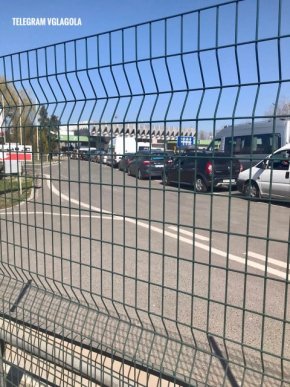 На КПП "Тиса" утворились великі черги – 01