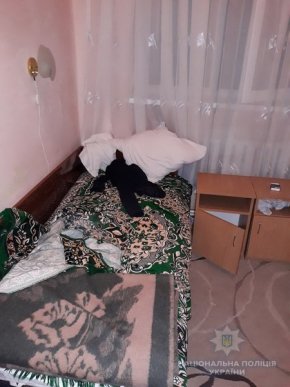 Закарпатка "продавала" повій за тисячу гривень – 01