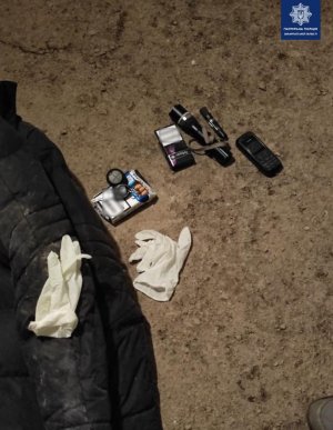 Двоє чоловіків вночі проникли на приватну територію у Мукачеві – 02 Двоє чоловіків вночі проникли на приватну територію у Мукачеві – 02